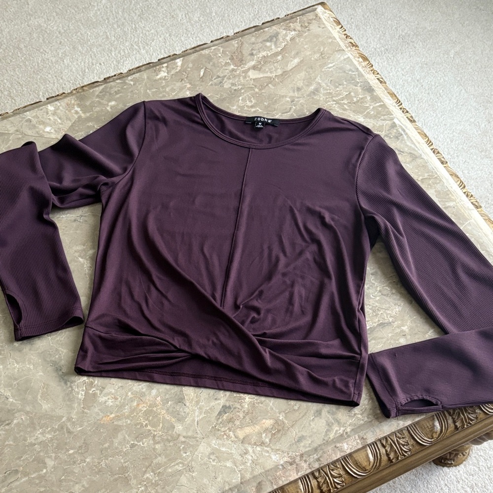 Zobha twist front top